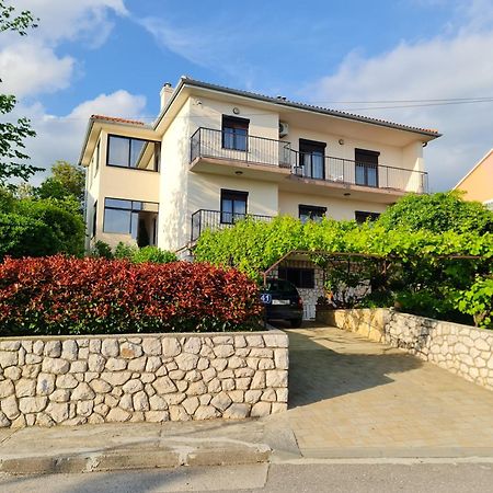 Apartments Marko Новий Винодольський Екстер'єр фото